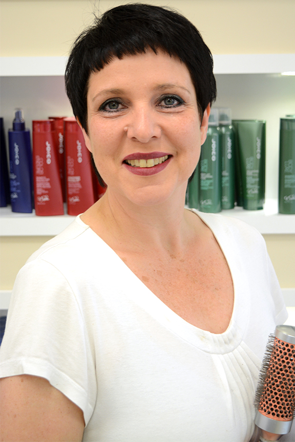 Marion Ben Azouz-Brand Friseurmeisterin .